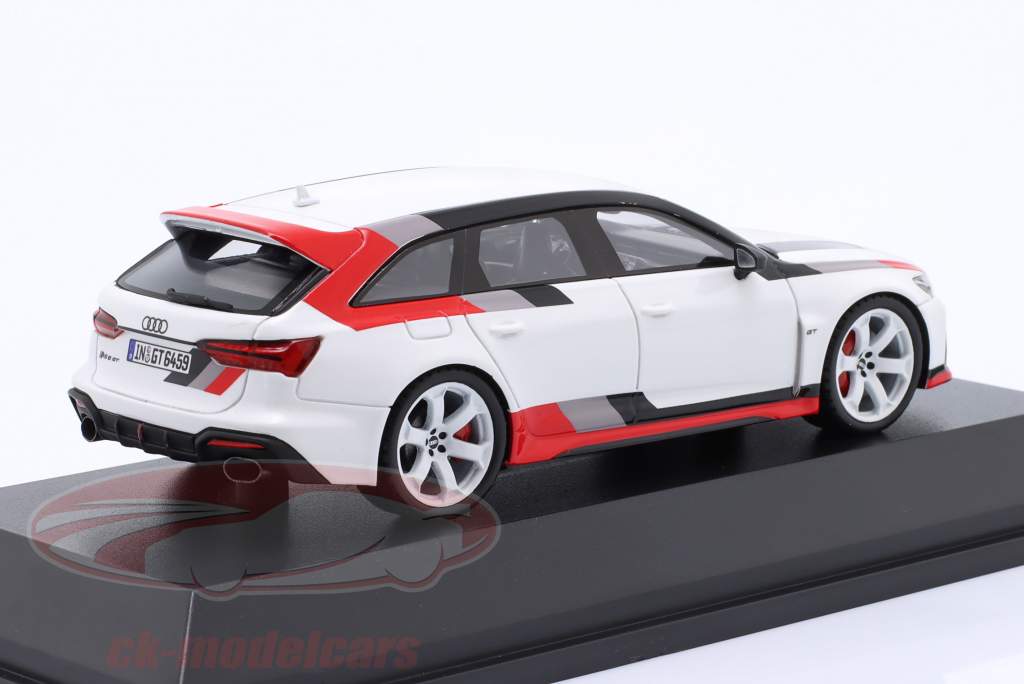 Audi RS6 (C8) GT arcona bianca 1:43 Spark