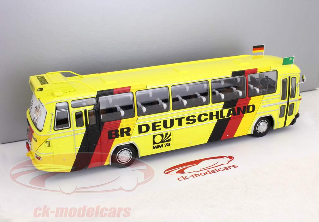 Mercedes-Benz O302 coupe du monde football 1974 bus de l'équipe BR Allemagne 1:43 Minichamps