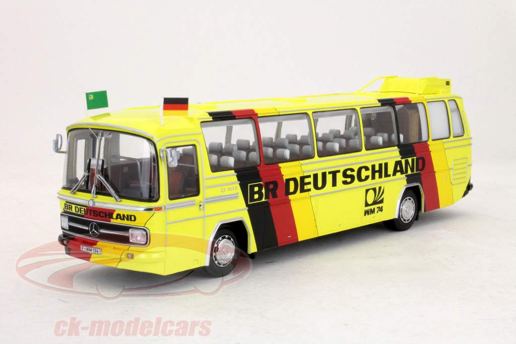 Mercedes-Benz O302 coupe du monde football 1974 bus de l'équipe BR Allemagne 1:43 Minichamps