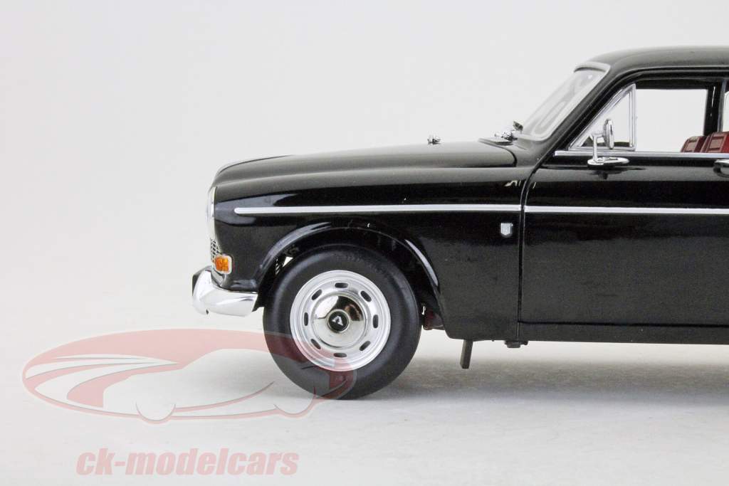 Volvo P121 Amazon 1966 black 1:18 Revell