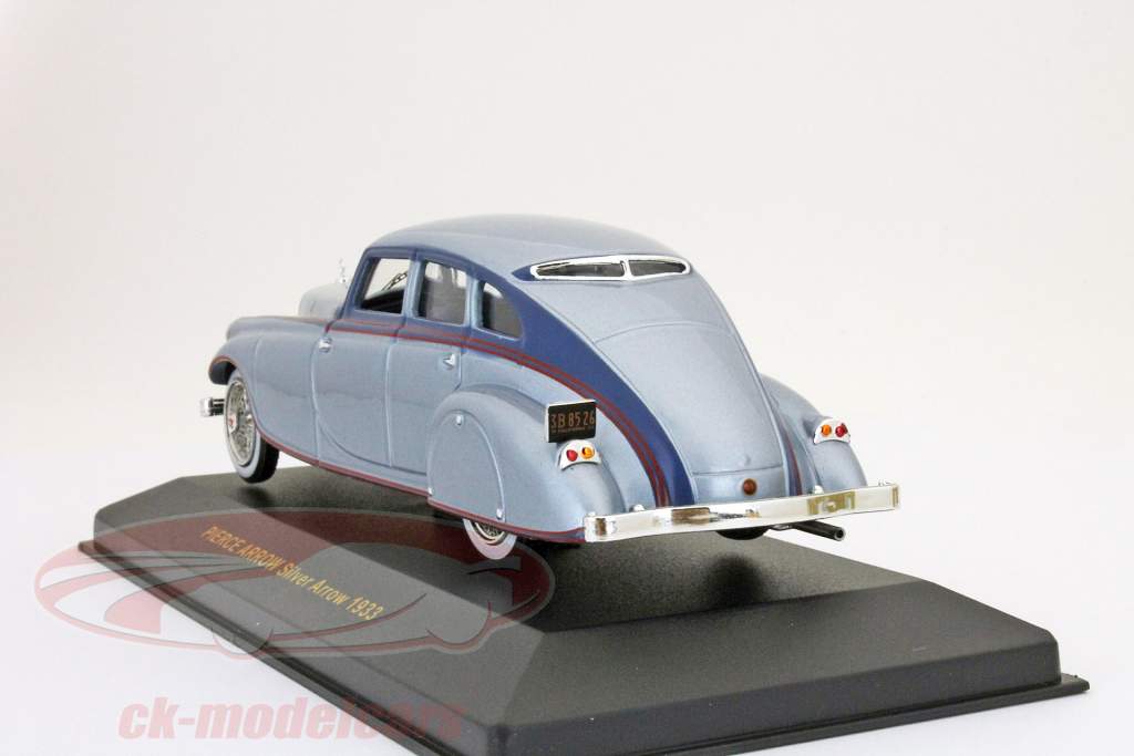 Pierce Arrow Silver Arrow année 1933 argent 1:43 Ixo