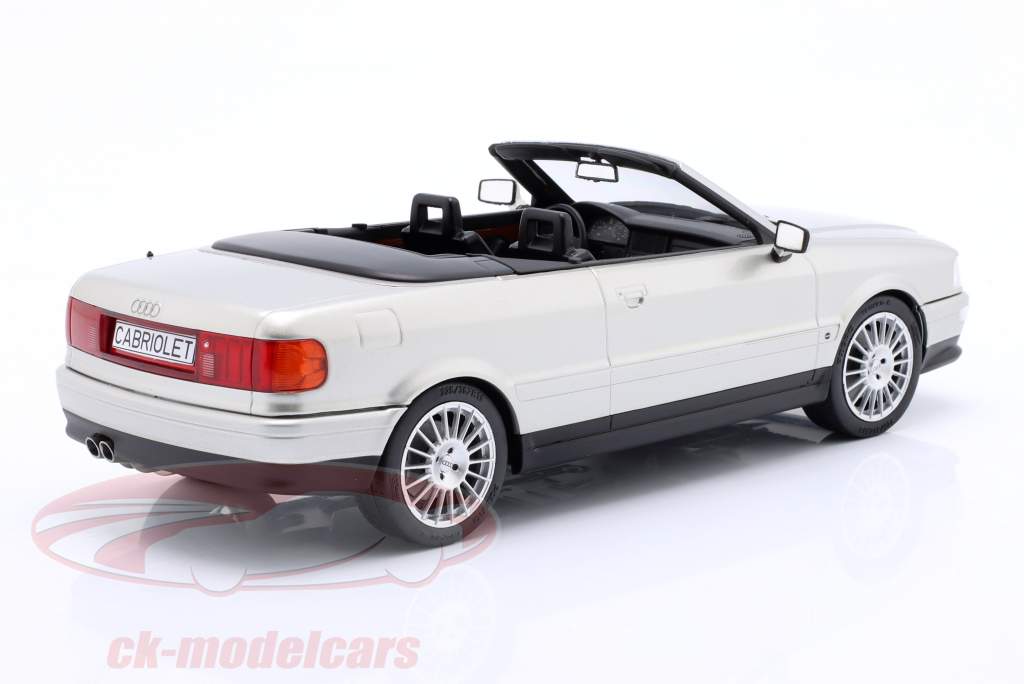 Audi Cabriolet Byggeår 1991 sølv 1:18 ModelCar Group