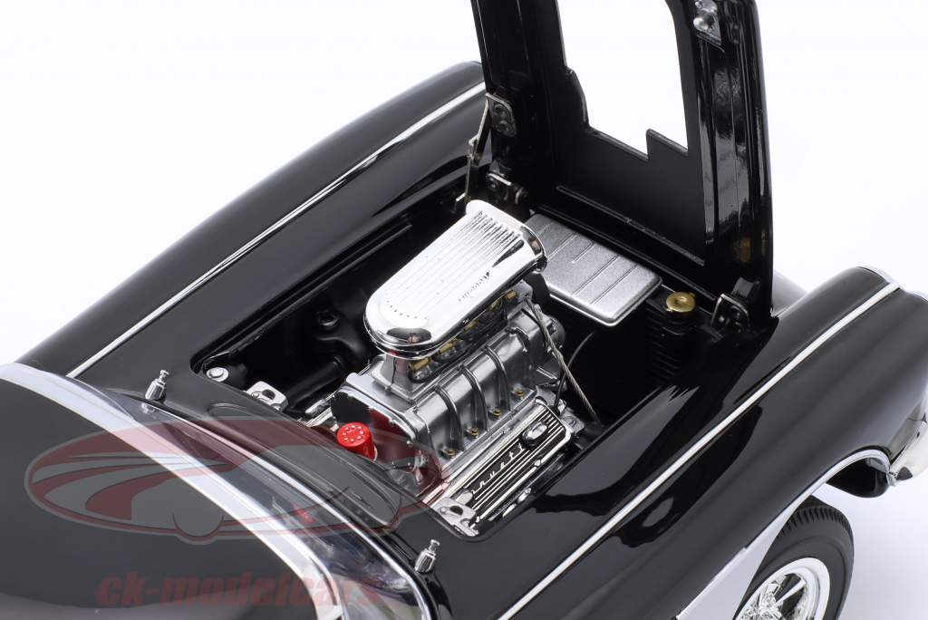 Chevrolet Corvette Gasser Showtime year 1961 black / silver 1:18 GMP