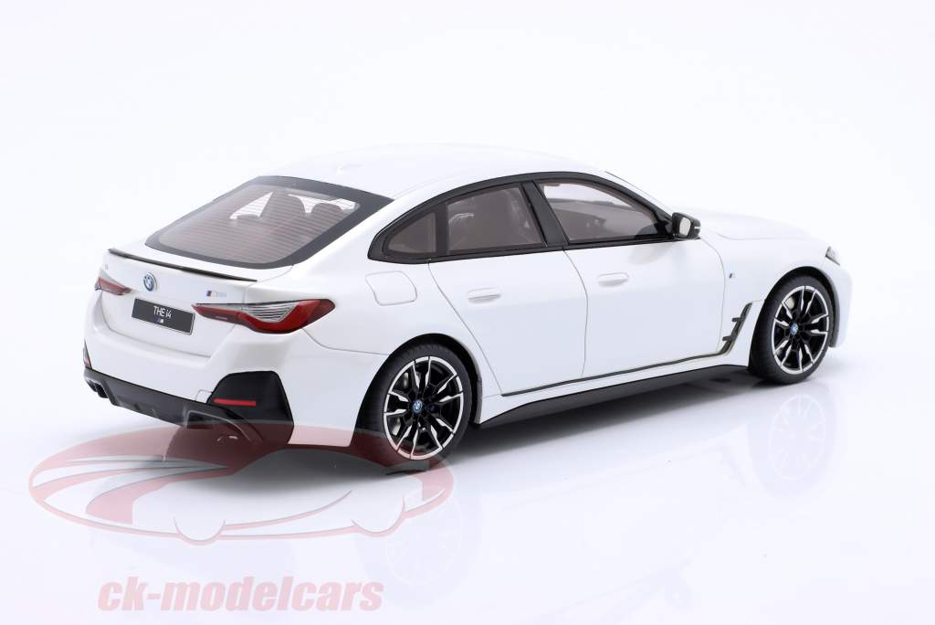 BMW I4 M50 Anno di costruzione 2021 bianco minerale 1:18 OttOmobile