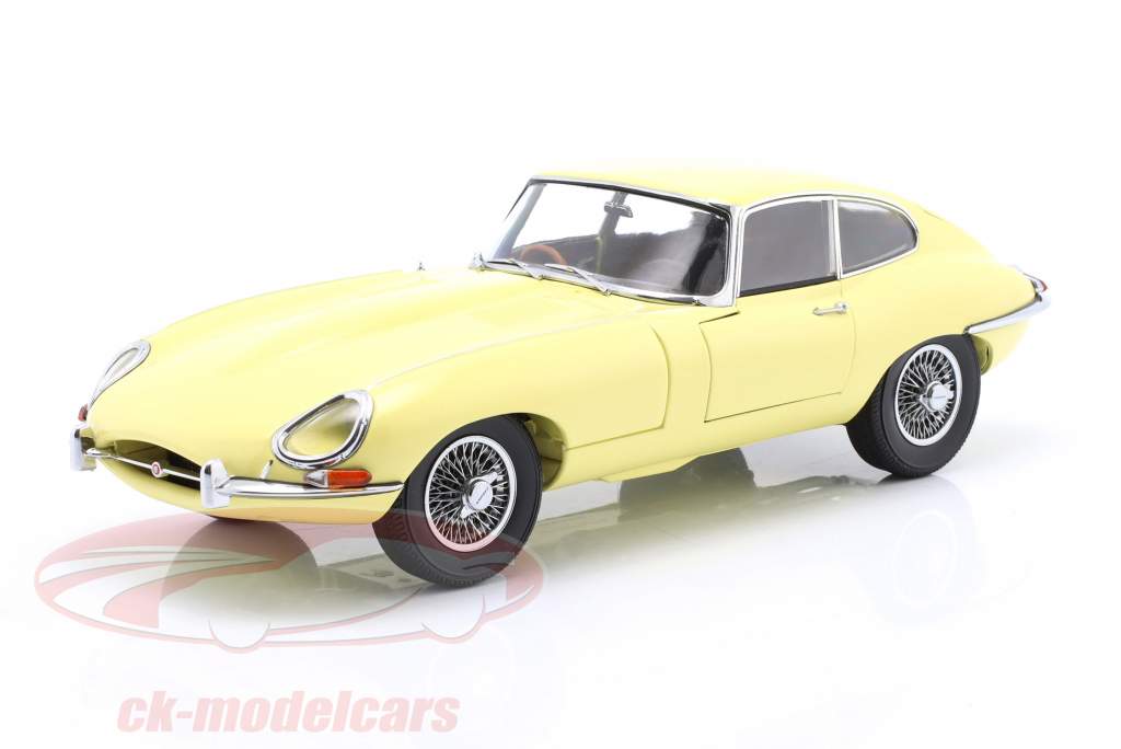 Jaguar E Type RHD 薄黄色 1:18 Kyosho