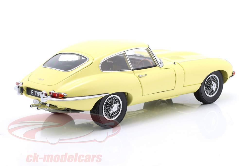 Jaguar E Type RHD 薄黄色 1:18 Kyosho