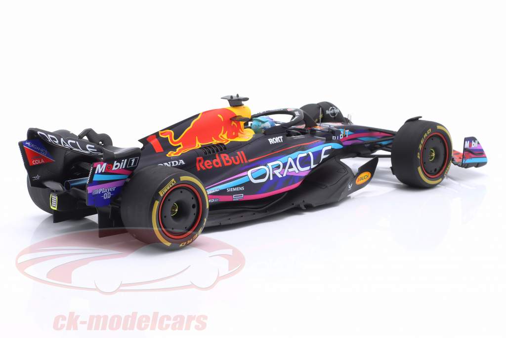 M. Verstappen Red Bull RB19 #1 Winner Miami GP Formula 1 World Champion 2023 1:18 Spark
