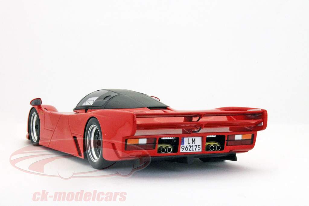 Dauer Porsche 962 rosso 1:18 Spark