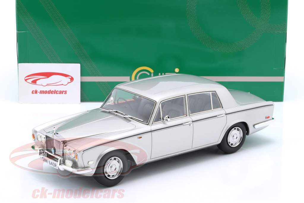 Rolls Royce Silver Shadow Byggeår 1975 sølv metallisk 1:18 Cult Scale