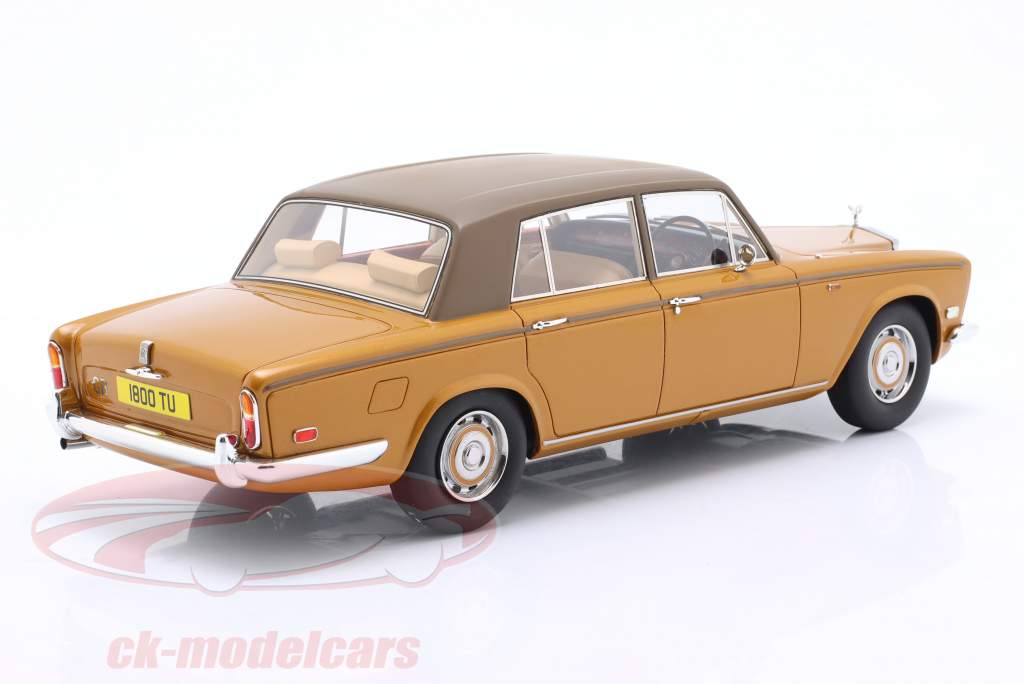 Rolls Royce Silver Shadow Année de construction 1975 or métallique 1:18 Cult Scale