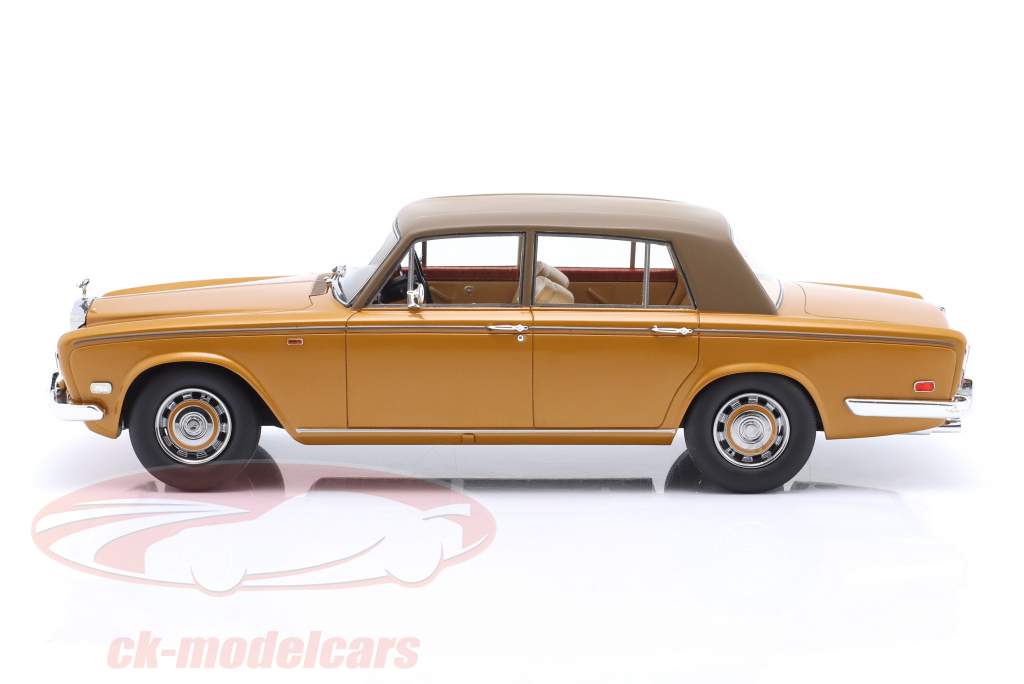 Rolls Royce Silver Shadow year 1975 gold metallic 1:18 Cult Scale