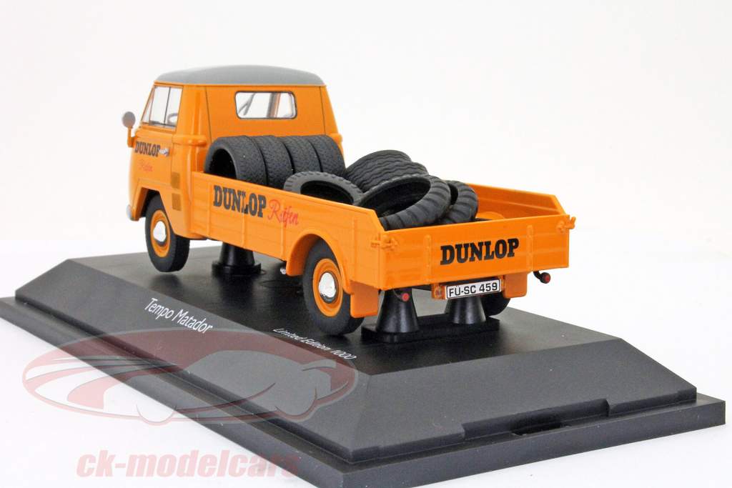 天宝斗牛士平板平板与邓禄普轮胎充旭格1:43