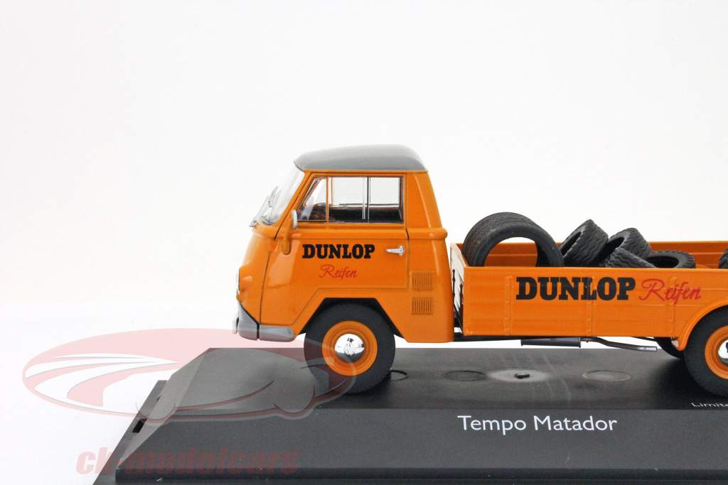 天宝斗牛士平板平板与邓禄普轮胎充旭格1:43