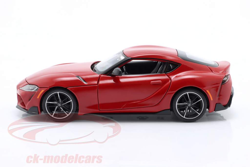 Toyota Supra GR Baujahr 2022 rot 1:24 Maisto