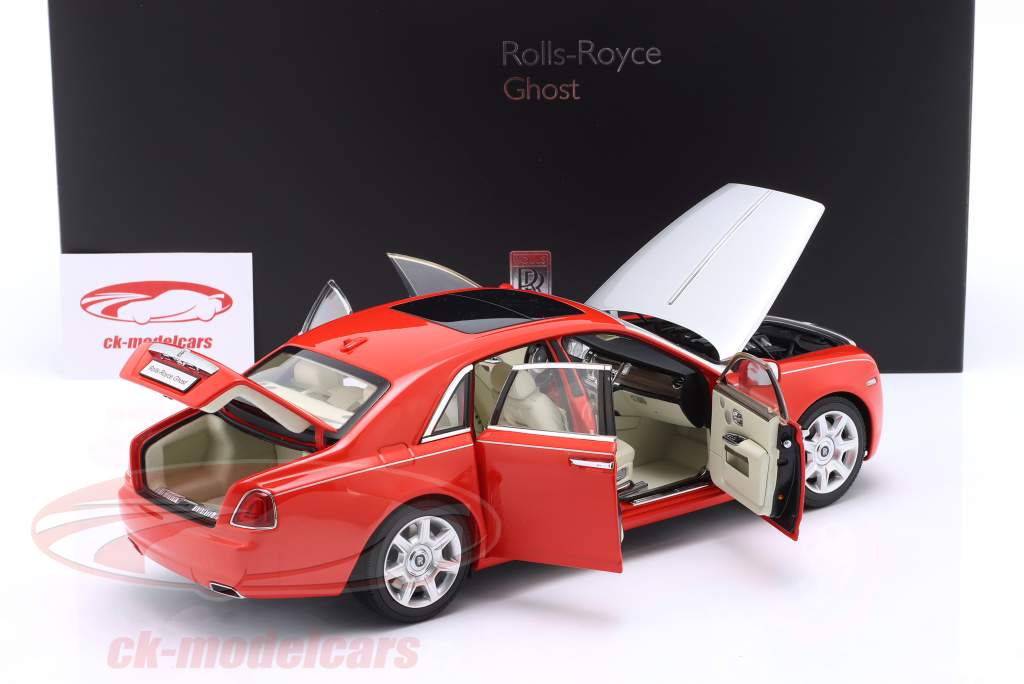 Rolls Royce Ghost Bouwjaar 2011 rood / zilver 1:18 Kyosho