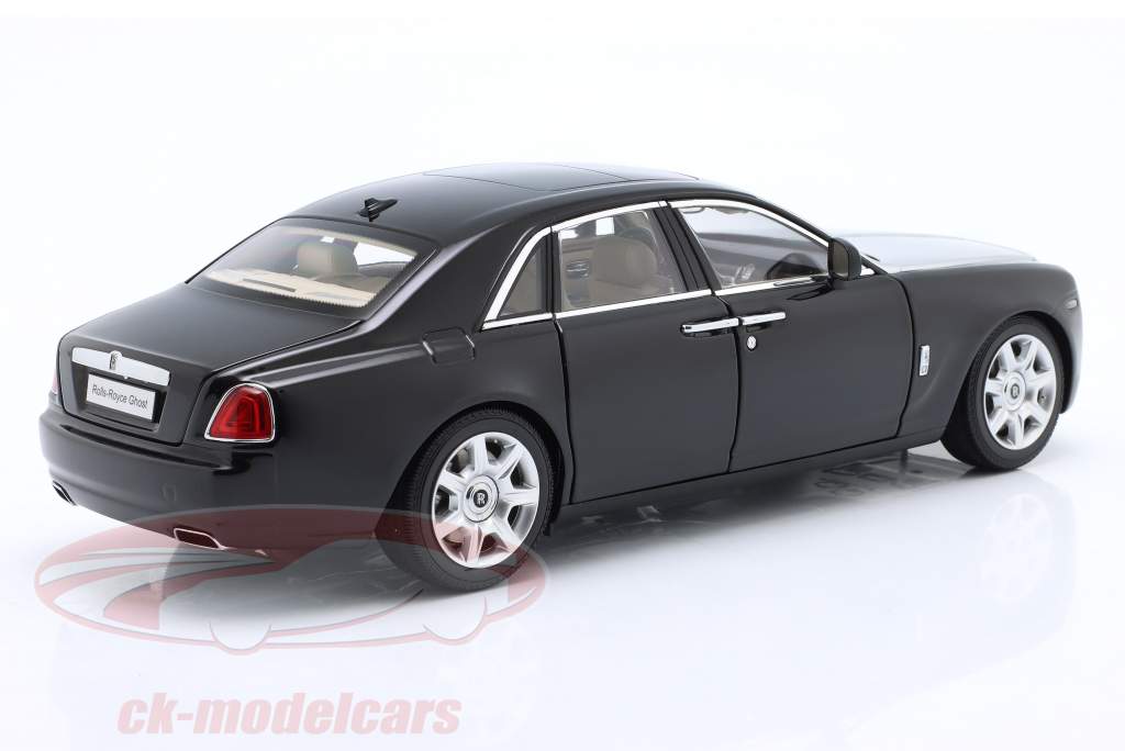 Rolls Royce Ghost Année de construction 2011 noir / argent 1:18 Kyosho