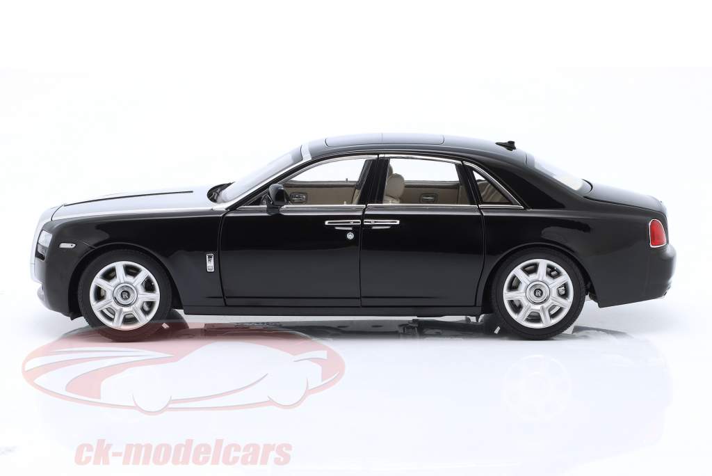 Rolls Royce Ghost Año de construcción 2011 negro / plata 1:18 Kyosho