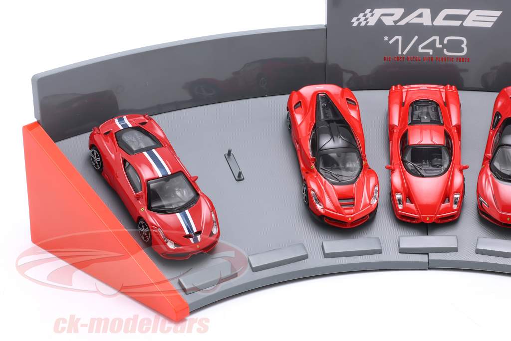 7-Car Set Ferrari rosso 1:43 Bburago