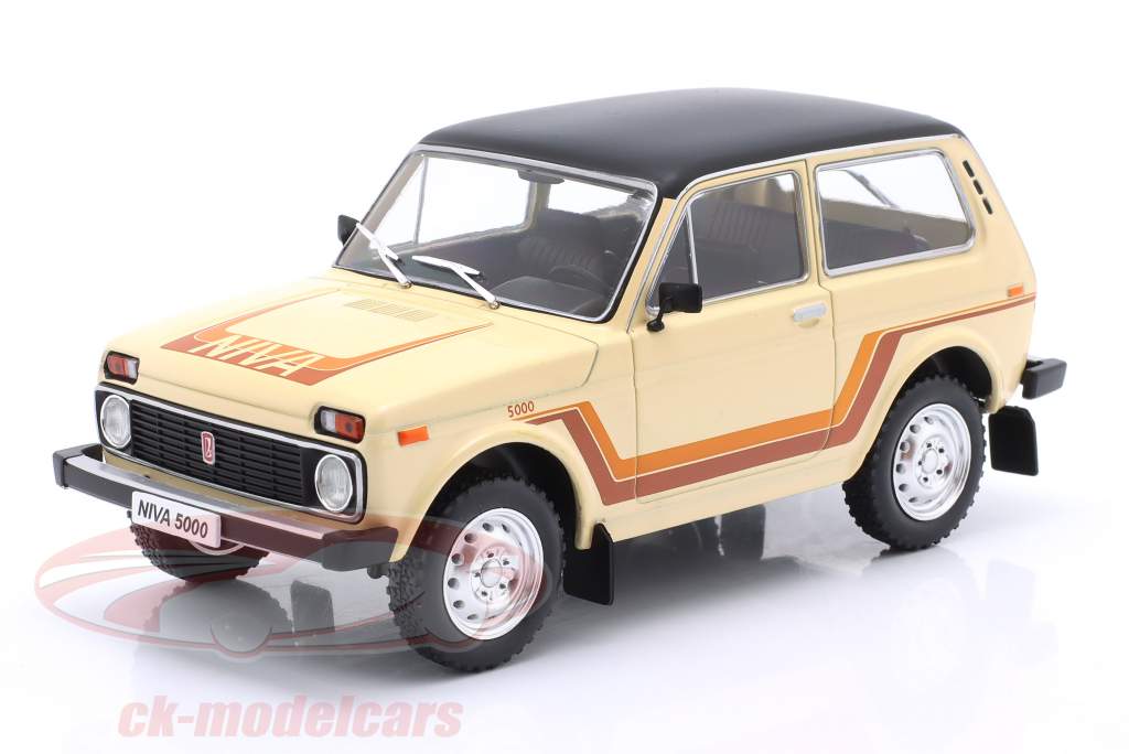 Lada Niva 5000 year 1980 beige 1:24 WhiteBox