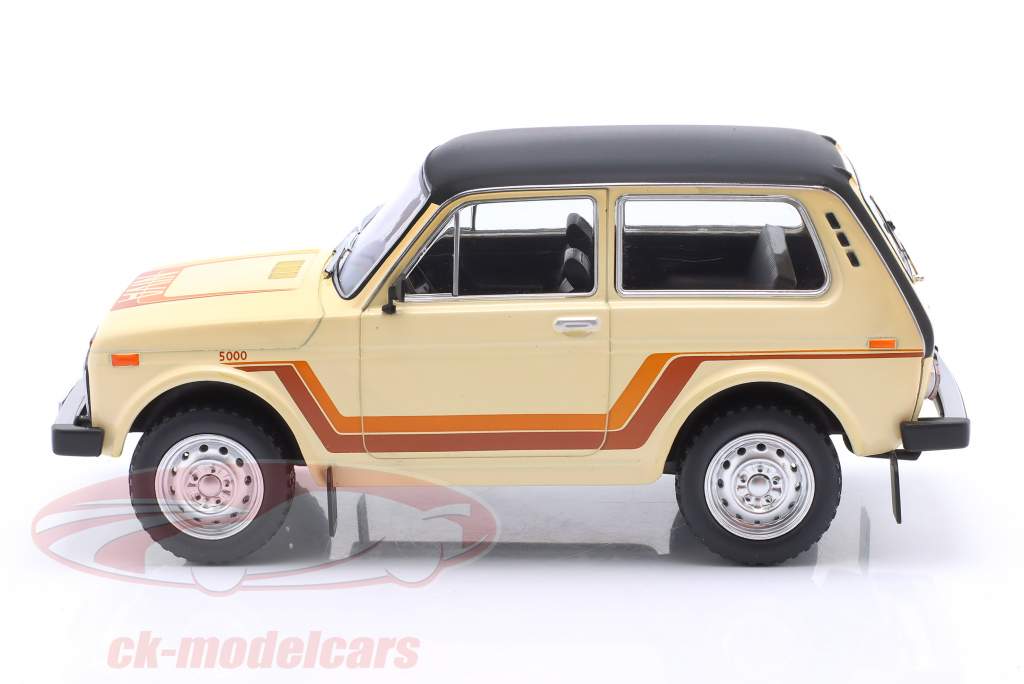 Lada Niva 5000 year 1980 beige 1:24 WhiteBox