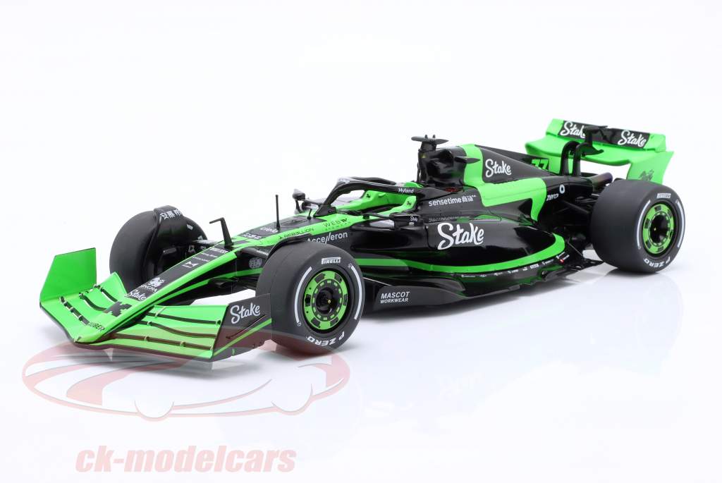 KICK Sauber C44 Showcar Version #77 Formula 1 2024 1:18 Solido