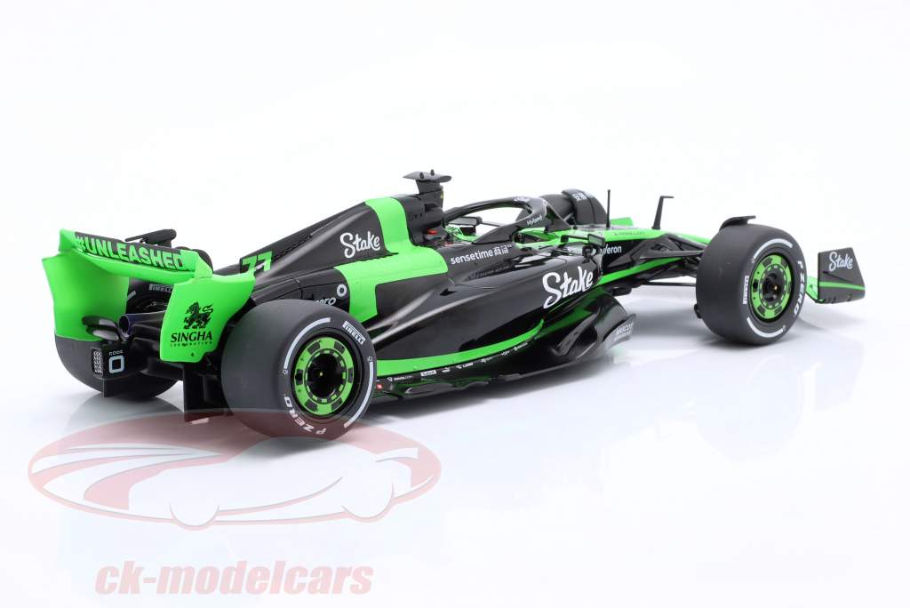 KICK Sauber C44 Showcar Version #77 Formula 1 2024 1:18 Solido