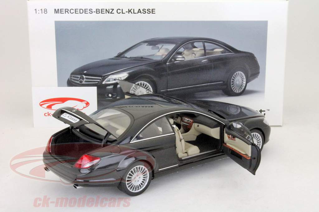 Mercedes-Benz CL-Class anno 2006 nero 1:18 AutoArt