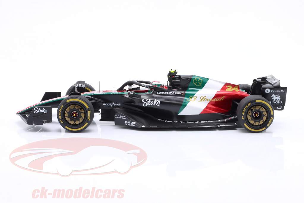 Zhou Guanyu Alfa Romeo C43 #24 Italiaans GP formule 1 2023 1:18 Spark