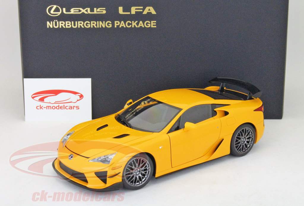 AUTOart 1:18 Lexus LFA Nürburgring package 2011 orange
