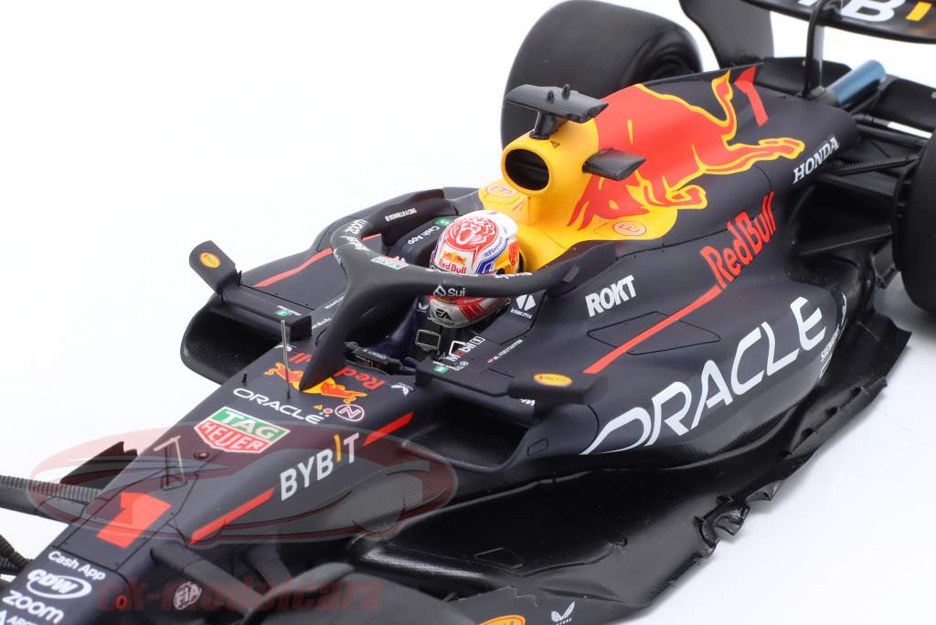 M. Verstappen Red Bull RB19 #1 Winner British GP Formula 1 World Champion 2023 1:18 Spark