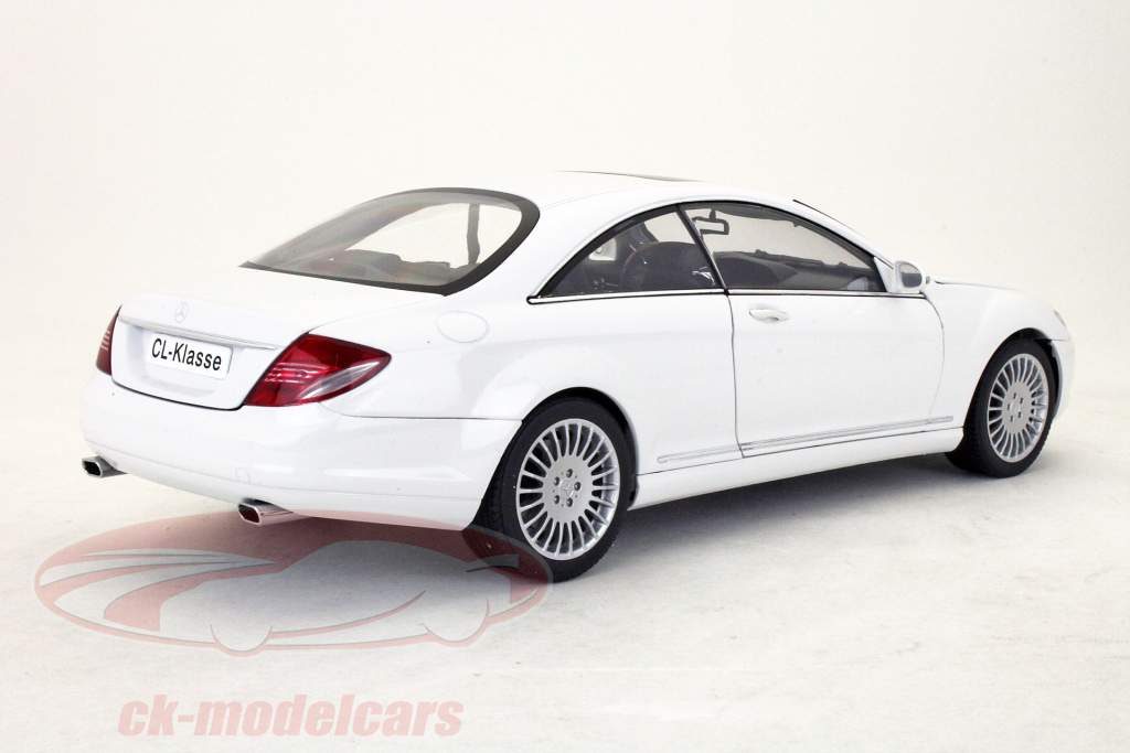 Mercedes-Benz CL-Class Coupe model 2006 white 1:18 Autoart