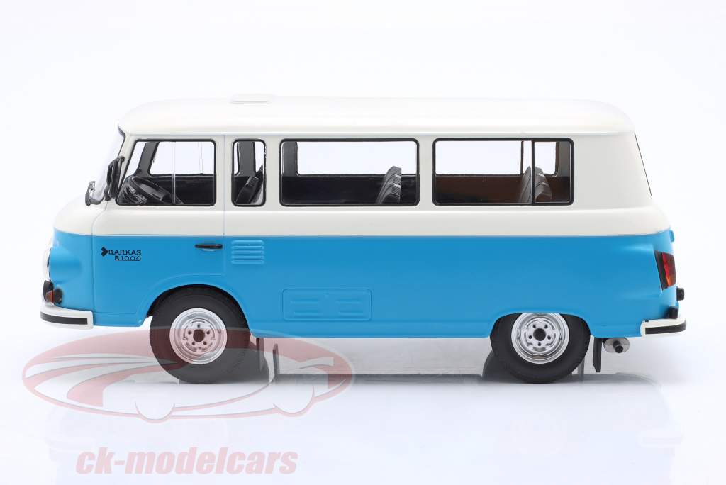Barkas B 1000 minibus Bouwjaar 1965 blauw / wit 1:18 ModelCar Group