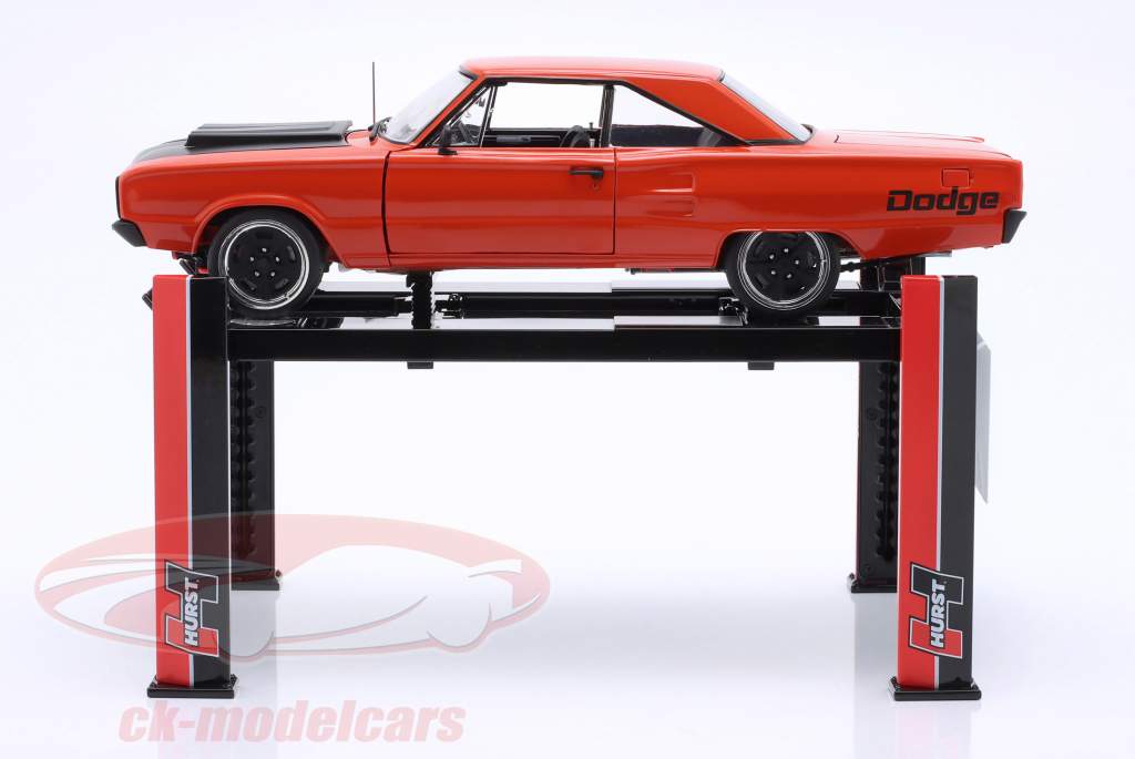 Adjustable four-post lift Hurst black / red / white 1:18 Greenlight