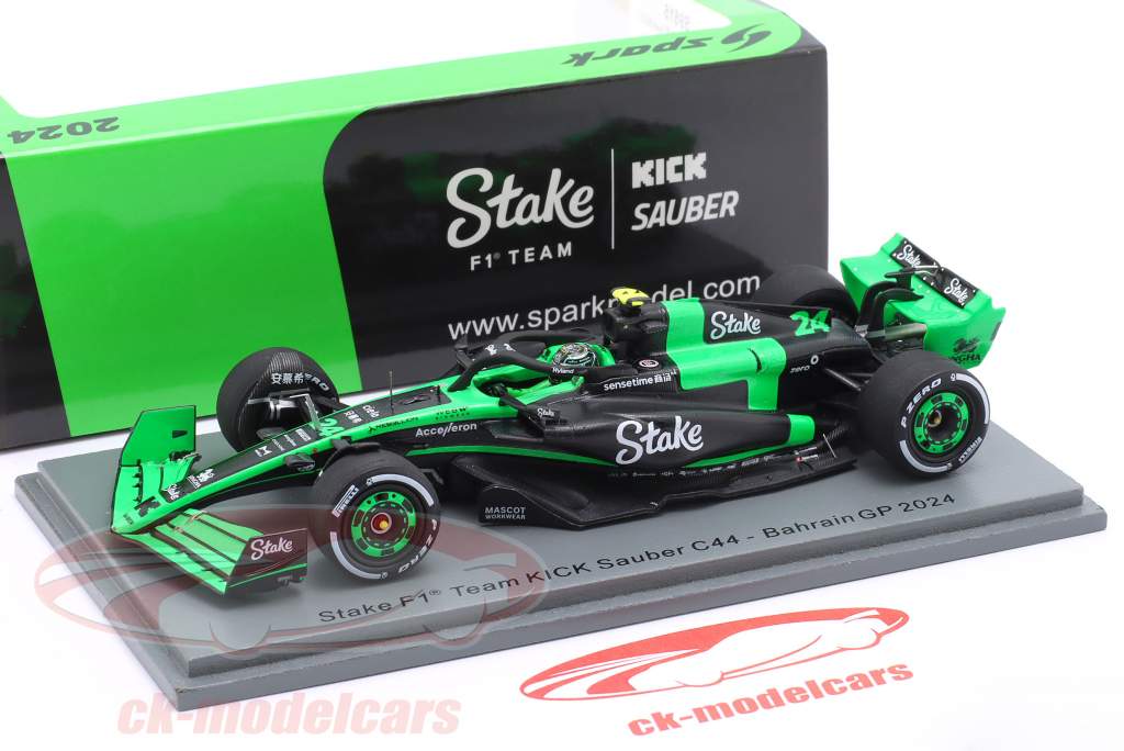 ミニカー Stake F1 Team KICK Sauber 1/43 No.24 Spark 1:43 Zhou Guanyu KICK Sauber C44 #24 Bahrain GP
