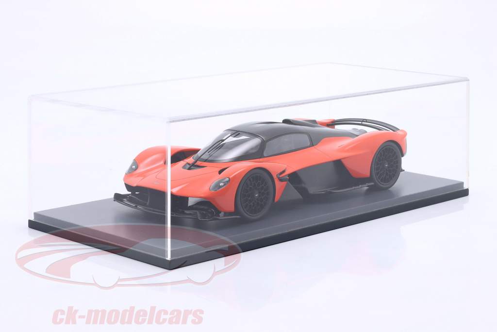 Aston Martin Valkyrie ano de construção 2021 cosmos laranja 1:18 Schuco