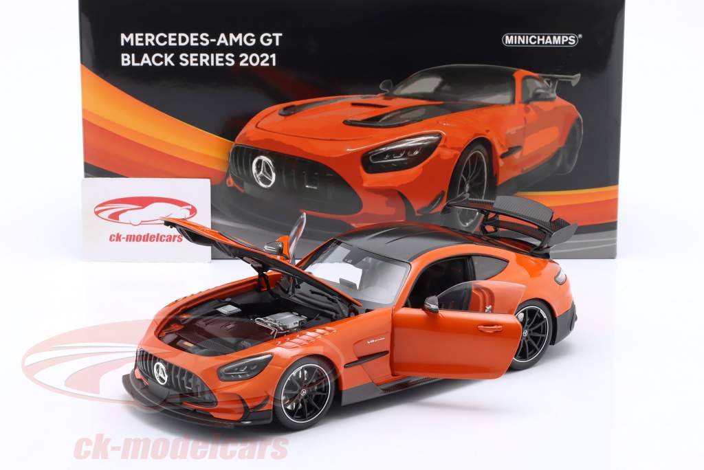 モデルカー　Mercedes AMG GT Black Series 1/18 Minichamps 1:18 Mercedes-AMG GT Black Series year 2020 white