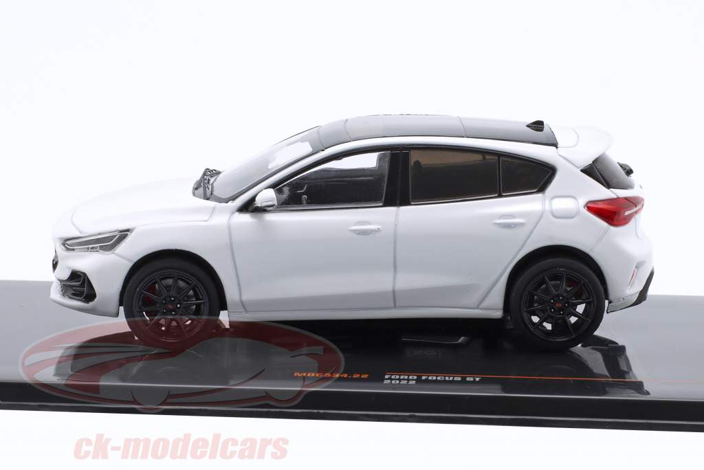 Ford Focus ST 建造年份 2022 白色的 1:43 Ixo