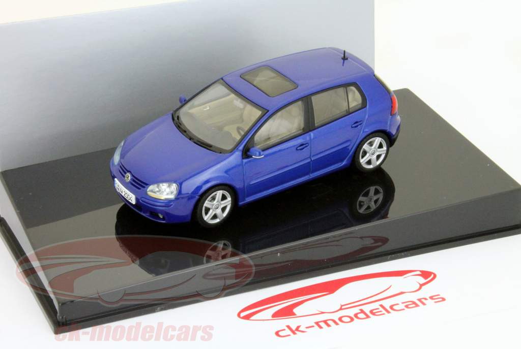 大众大众高尔夫V模型2005蓝色金属1:43 AUTOA​​RT