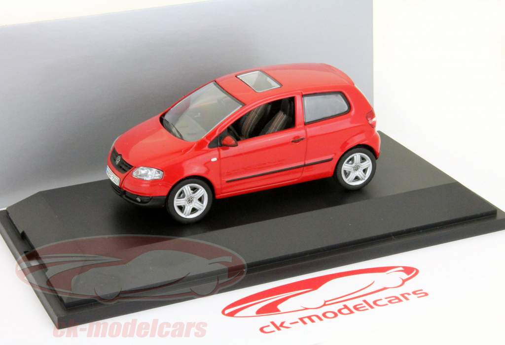 大众汽车大众FOX建于2005年的红1:43旭格