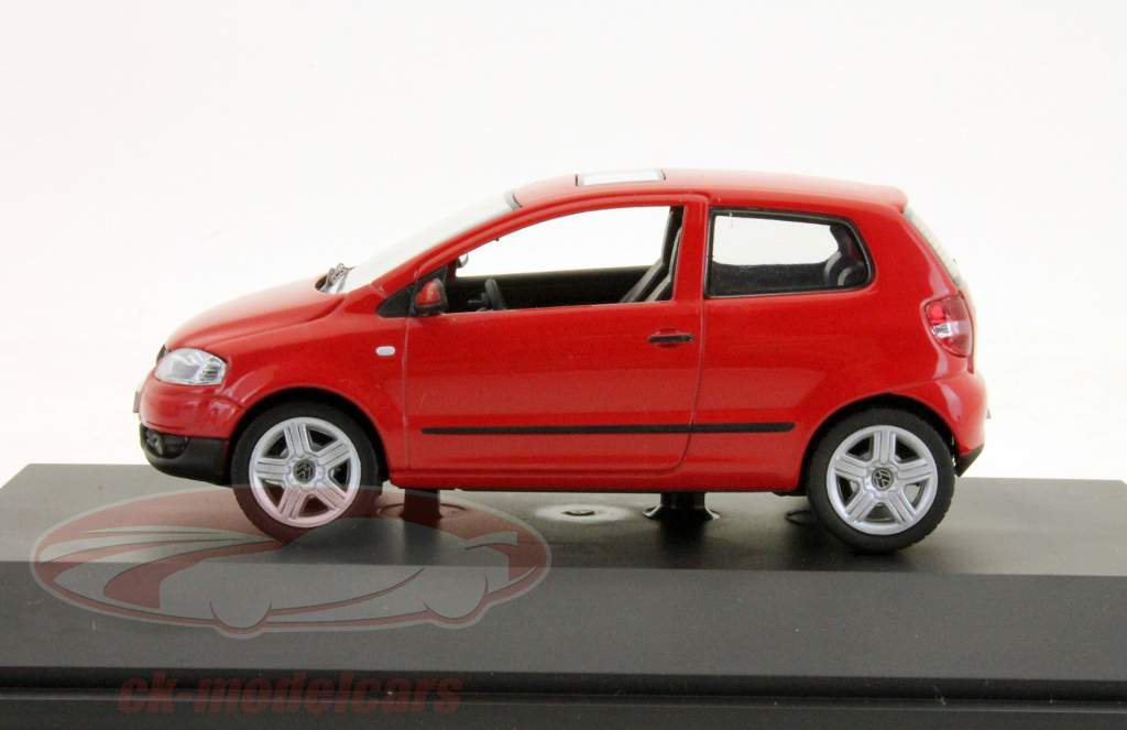 大众汽车大众FOX建于2005年的红1:43旭格