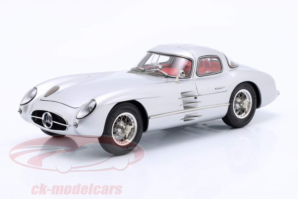 Book luxury edition with CMC model 1:18 - The Uhlenhaut Coupé