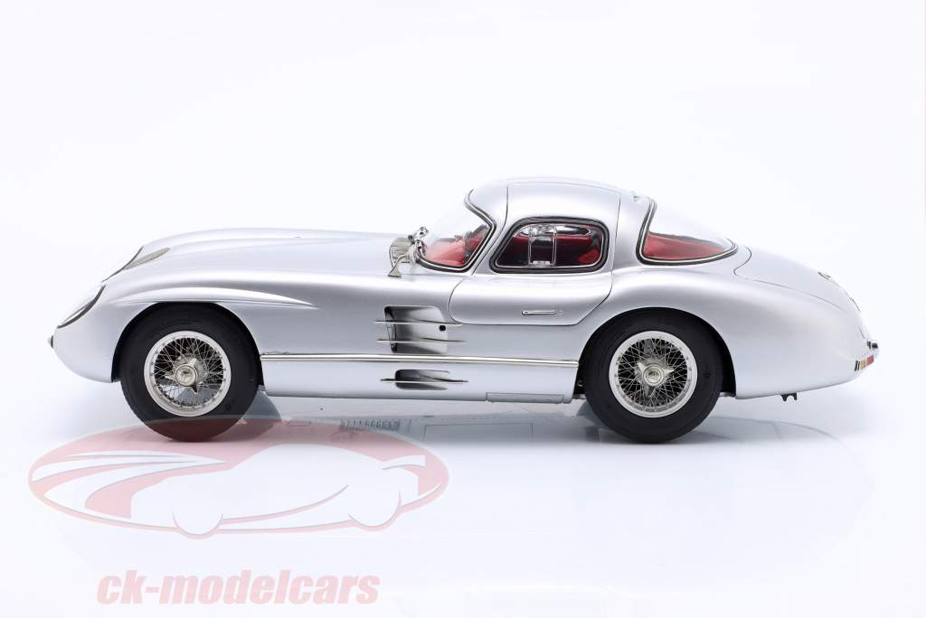 Book luxury edition with CMC model 1:18 - The Uhlenhaut Coupé