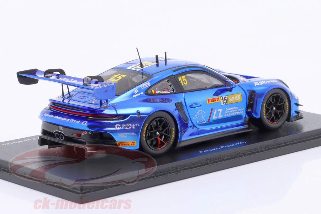 Limit#006/ Porsche 911 (992) GT3 R #15 FIA GT World Cup Macau 2023 Picariello 1:43 Spark
