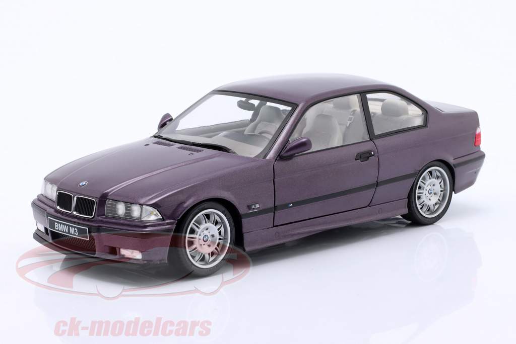 BMW M3 (E36) Coupe 建造年份 1994 Daytona 紫色 1:18 Solido