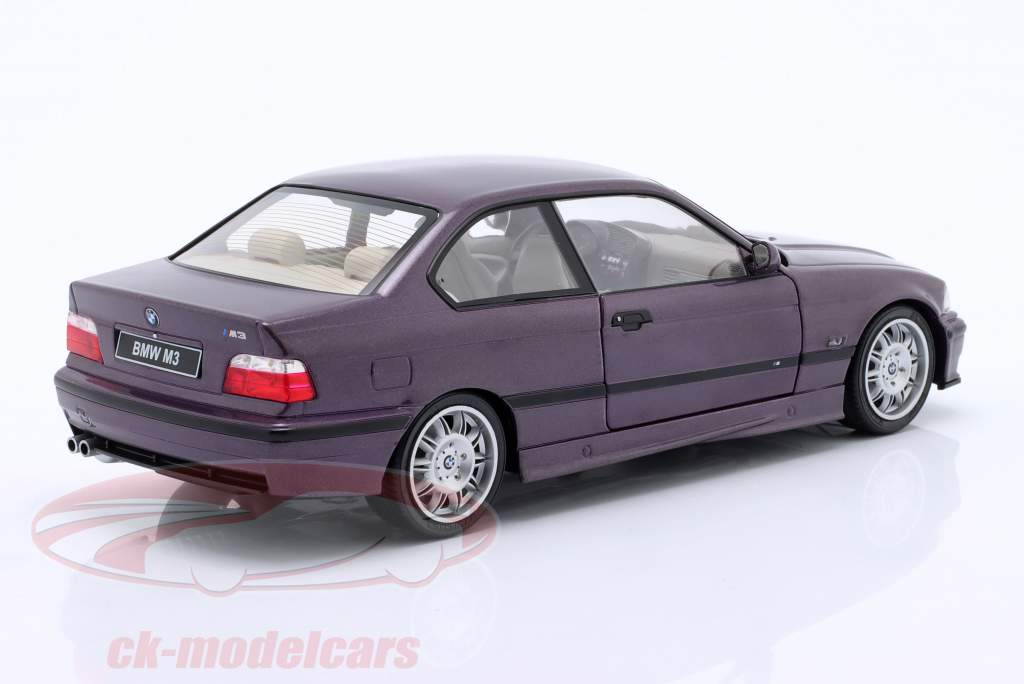 BMW M3 (E36) Coupe 建造年份 1994 Daytona 紫色 1:18 Solido