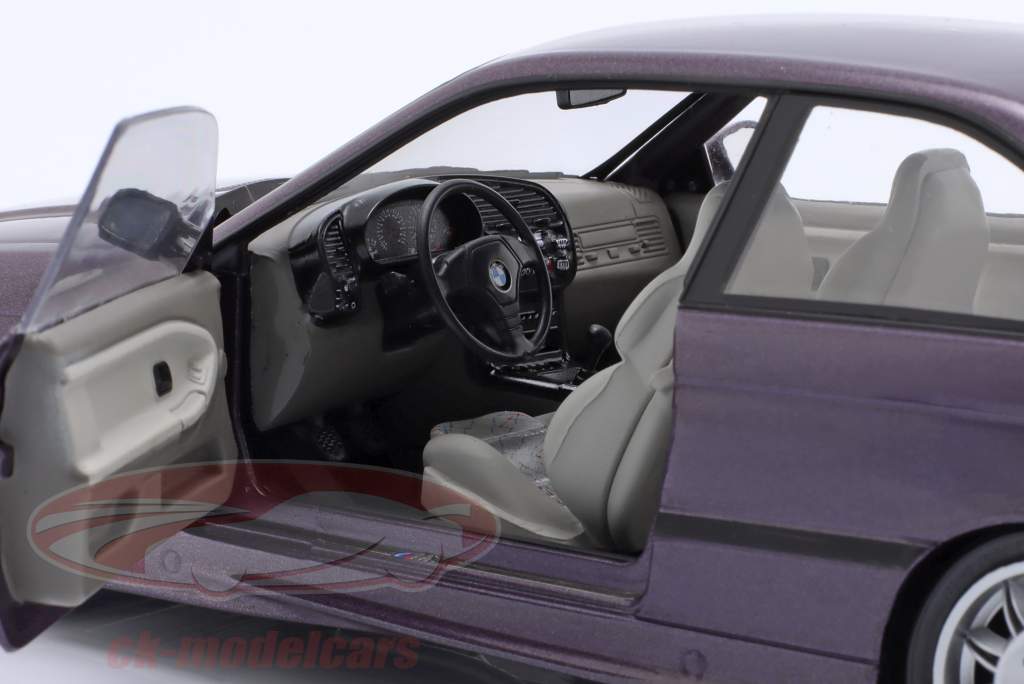 BMW M3 (E36) Coupe 建造年份 1994 Daytona 紫色 1:18 Solido
