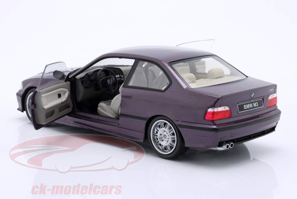 BMW M3 (E36) Coupe 建造年份 1994 Daytona 紫色 1:18 Solido