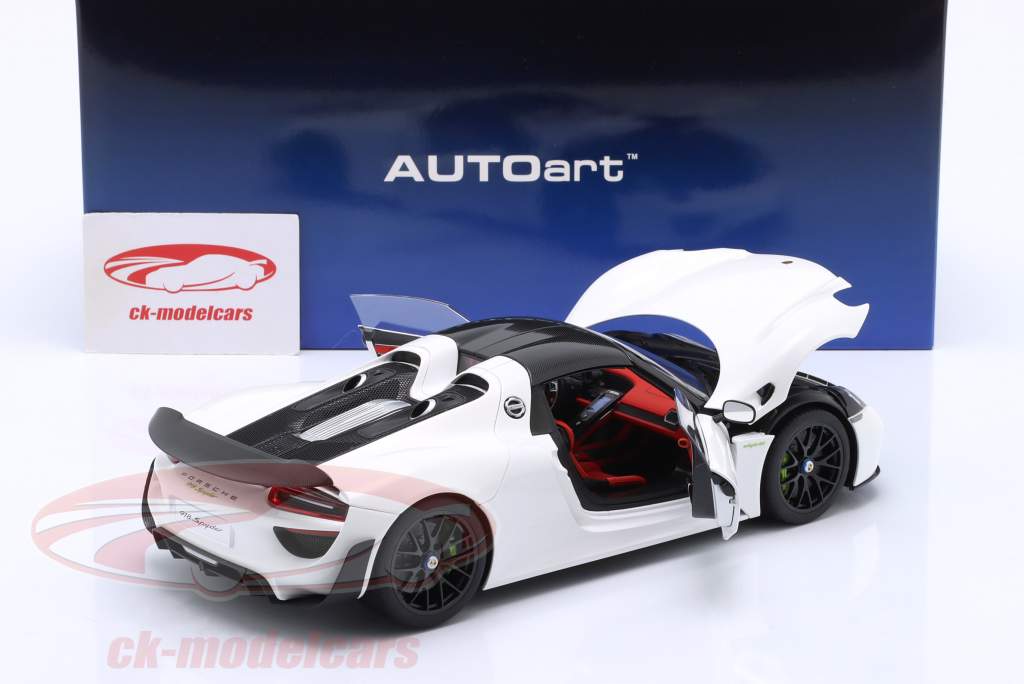 Porsche 918 Spyder Weissach Package 2013 branco 1:18 AUTOart