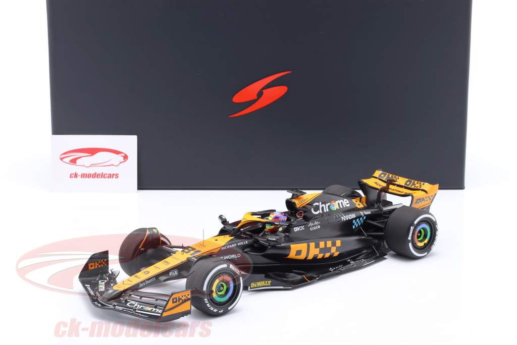 Spark 1:18 Oscar Piastri McLaren MCL60 #81 3rd Japan GP