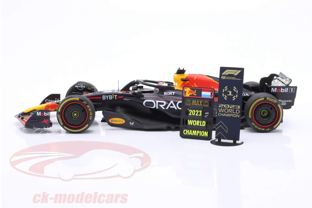 M. Verstappen Red Bull RB19 #1 Sprint Race Qatar GP formula 1 Campione del mondo 2023 1:18 Spark